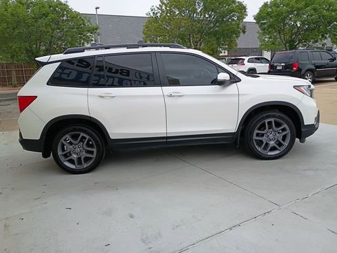Used 2023 Honda Passport EX-L image 6