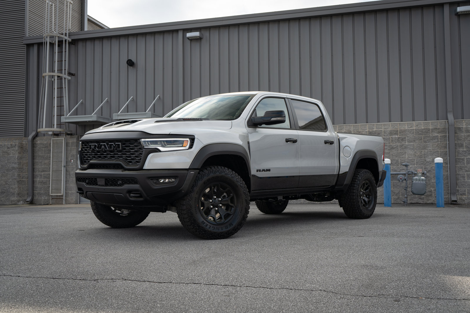 New 2026 RAM 1500 RHO w/ RHO Level 1 Equipment Group AWD/4WD image 3