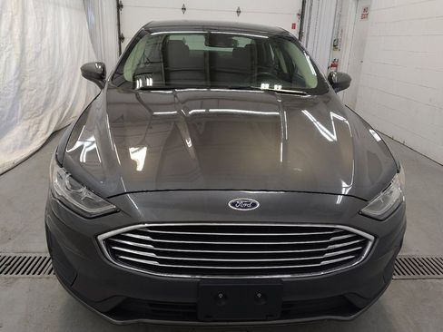 Used 2019 Ford Fusion SE image 14
