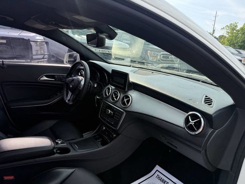 Used 2014 Mercedes-Benz CLA 250 w/ Premium 1 Package image 9