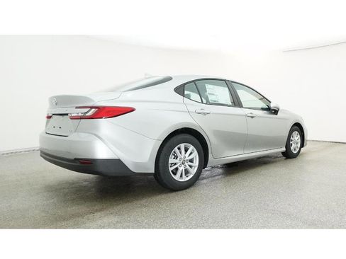 New 2026 Toyota Camry LE image 25