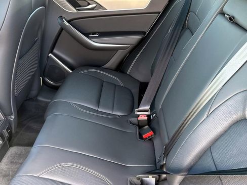 New 2025 Jaguar F-PACE R-Dynamic S image 12