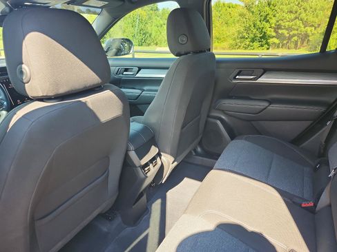 Certified 2025 GMC Terrain Elevation AWD/4WD image 10