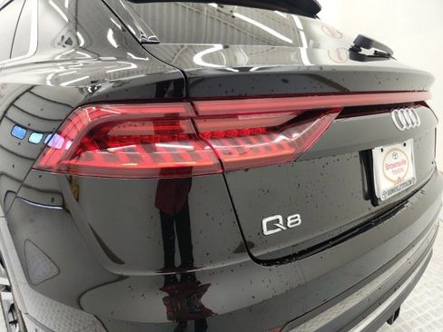 Used 2019 Audi Q8 Prestige image 20