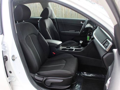Used 2019 Kia Optima LX w/ LX 17" Wheel Package FWD image 36