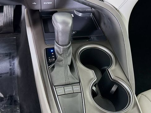 Certified 2023 Toyota Camry SE w/ Cold Weather Package FWD image 10