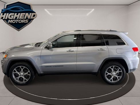 Used 2019 Jeep Grand Cherokee Limited w/ Trailer Tow Group IV image 3