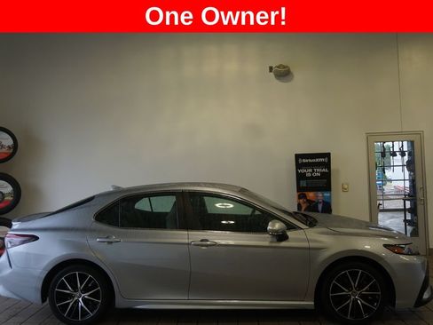 Certified 2024 Toyota Camry SE FWD image 2