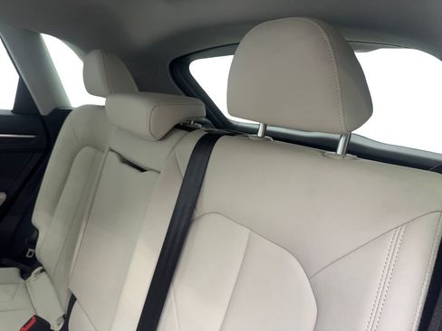 Used 2022 Audi Q3 2.0T Premium w/ Convenience Package image 35