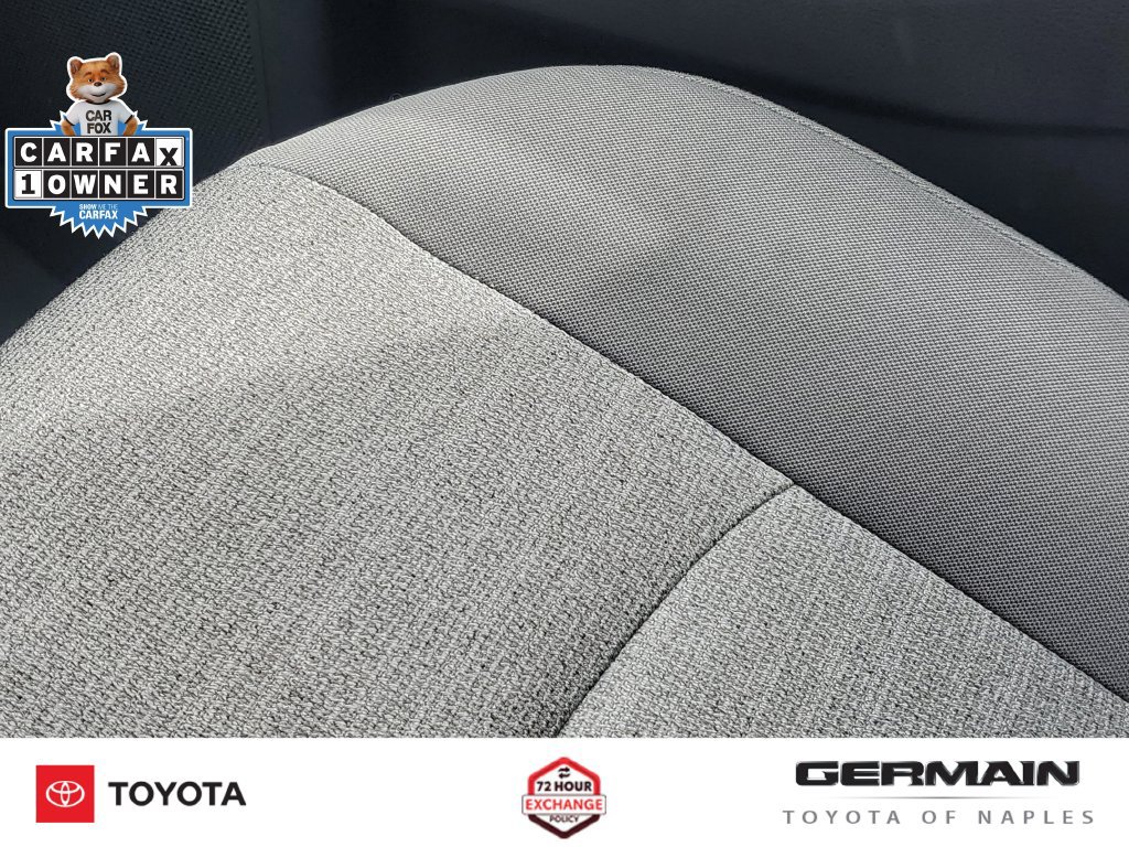 Used 2024 Toyota Sienna LE FWD image 30