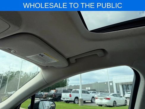Used 2015 Ford Fusion Titanium FWD image 11