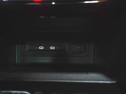 Used 2023 Volkswagen Atlas Cross Sport SEL R-Line image 18