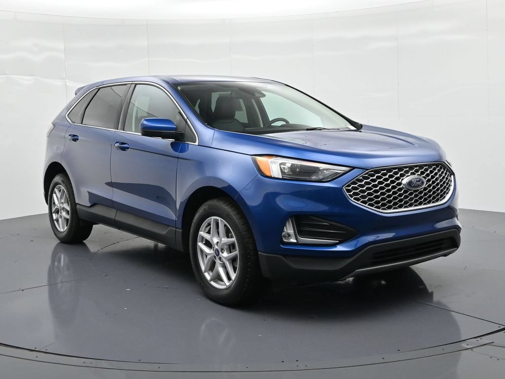 Used 2024 Ford Edge SEL w/ Convenience Package AWD/4WD image 4