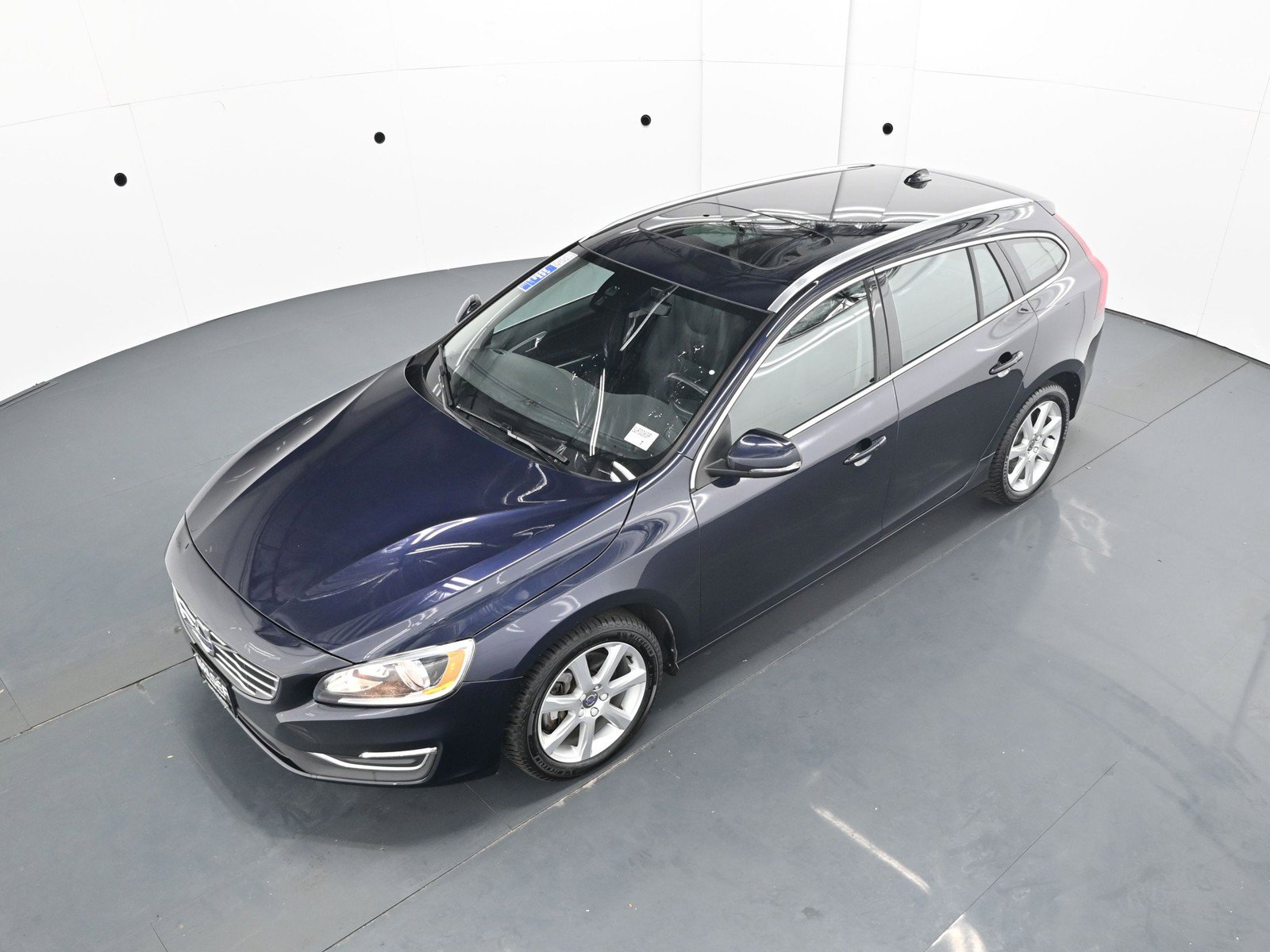 Used 2017 Volvo V60 T5 Premier w/ Convenience Package AWD/4WD image 44