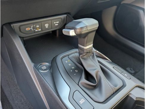 New 2025 Kia K4 LXS image 22