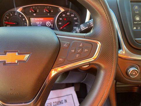 Used 2019 Chevrolet Equinox LT image 17