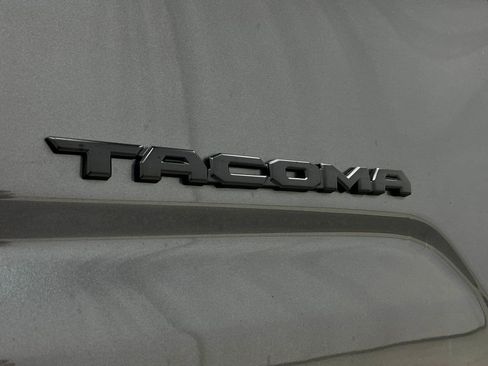 Used 2020 Toyota Tacoma TRD Sport w/ TRD Premium Sport Package AWD/4WD image 42