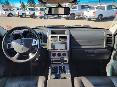 Used 2008 Dodge Nitro R/T image 18