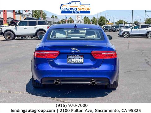 Used 2017 Jaguar XE Premium RWD image 3