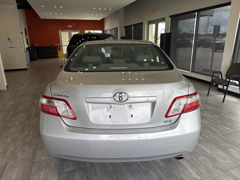 Used 2009 Toyota Camry Hybrid FWD image 10