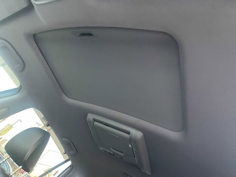 Used 2017 Honda Pilot Touring image 28