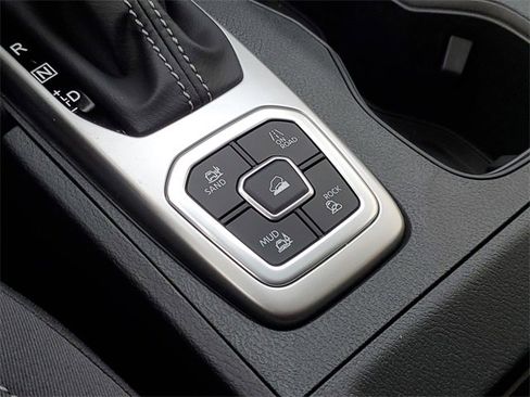 New 2026 Nissan Frontier SV image 22