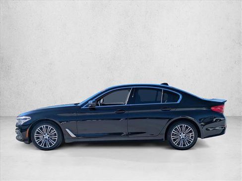 Used 2019 BMW 530i xDrive w/ Executive Package image 9