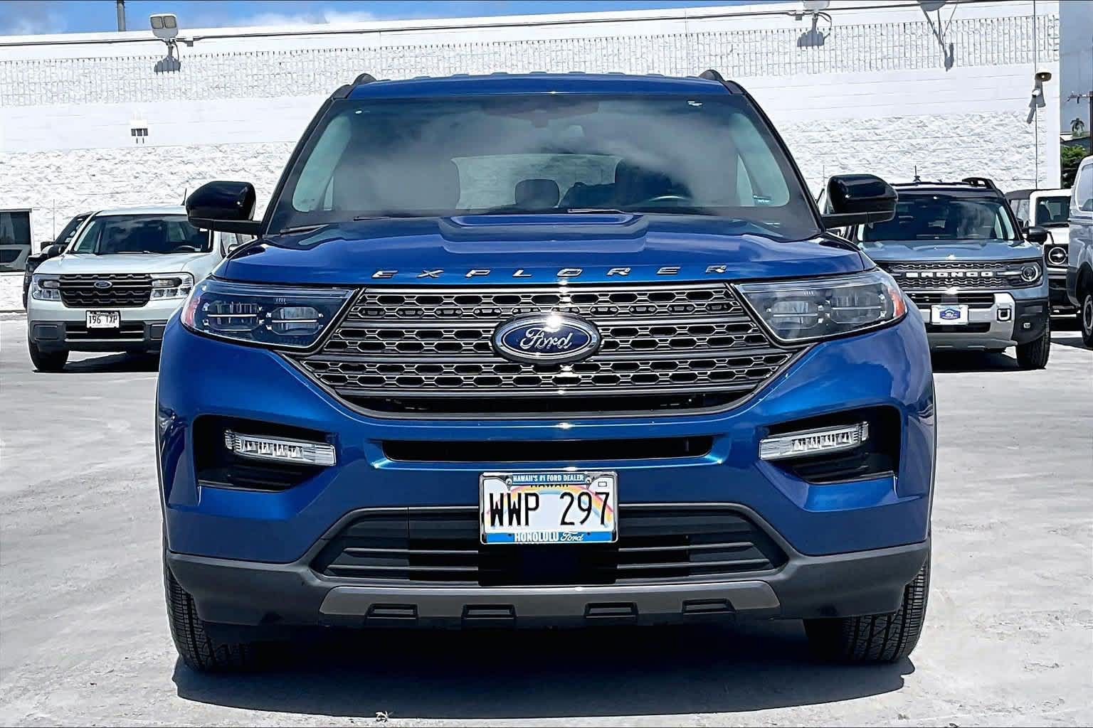 Used 2023 Ford Explorer XLT w/ Equipment Group 202A RWD image 6