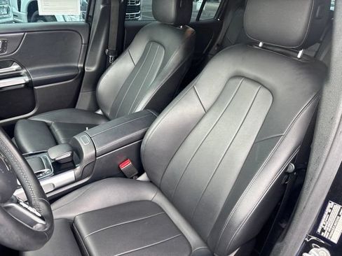 Used 2020 Mercedes-Benz GLB 250 image 6