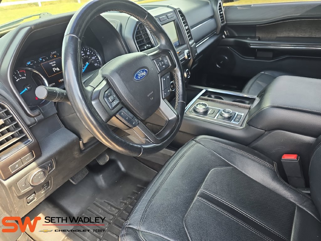 Used 2020 Ford Expedition Limited w/ Equipment Group 302A AWD/4WD image 17