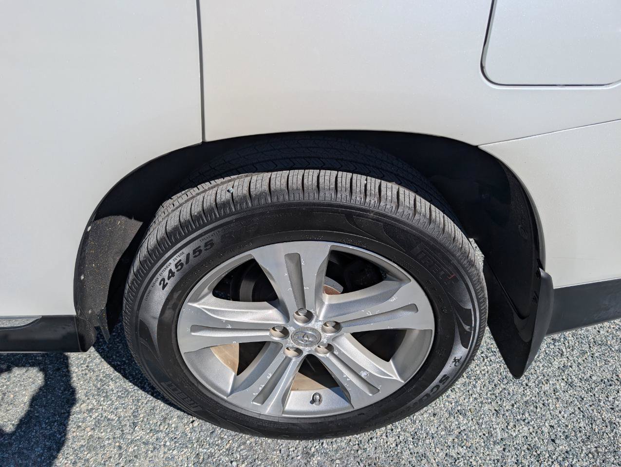 Used 2012 Toyota Highlander Limited w/ Tow Pkg AWD/4WD image 10