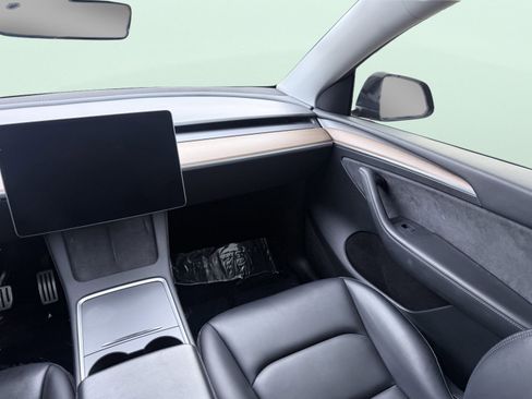 Used 2023 Tesla Model Y Performance image 51