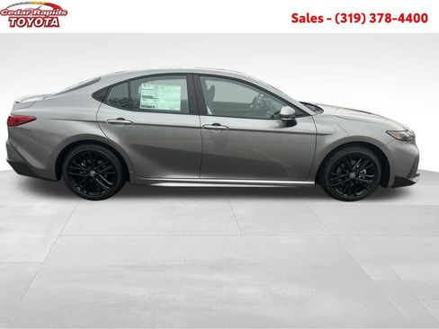 New 2026 Toyota Camry SE image 6