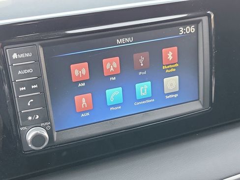 Certified 2025 Nissan Kicks S FWD image 10