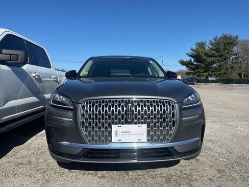 Used 2023 Lincoln Corsair AWD w/ Equipment Group 101A image 2