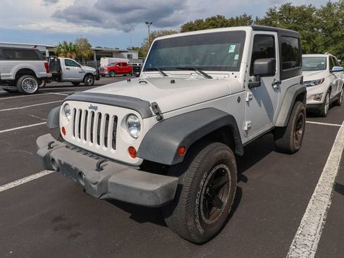 Used 2013 Jeep Wrangler Sport AWD/4WD image 2