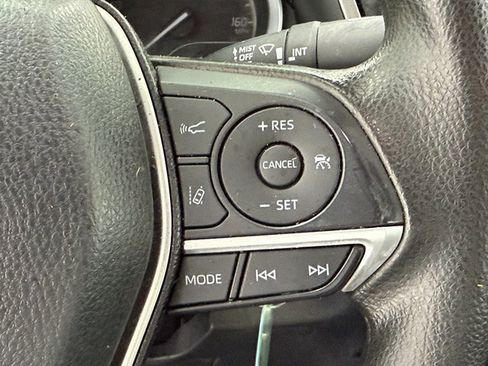 Used 2023 Toyota Camry LE image 10