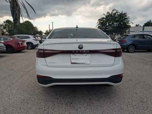 Used 2025 Volkswagen Jetta S FWD image 4
