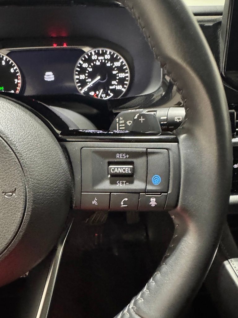 Used 2023 Nissan Pathfinder SV FWD image 13