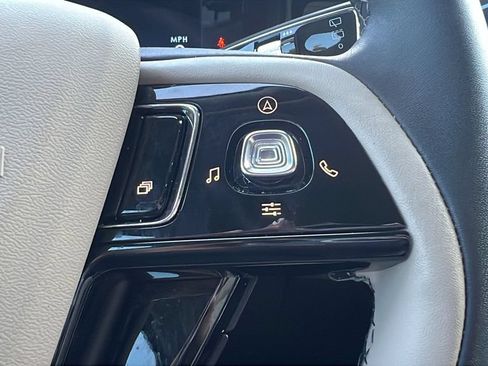 Used 2025 Lincoln Corsair FWD image 21