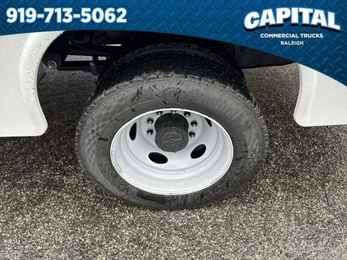New 2026 Ford F550 4x4 Supercab Super Duty image 13