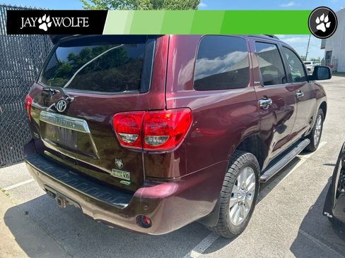 Used 2011 Toyota Sequoia Platinum AWD/4WD image 3