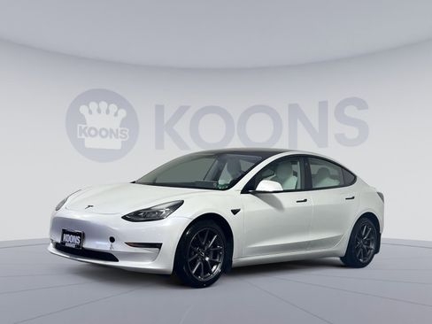 Used 2021 Tesla Model 3 Long Range image 1