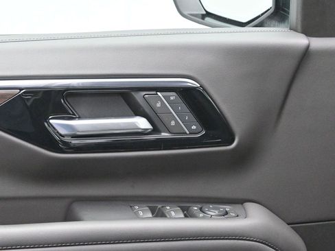 Used 2025 Chevrolet Tahoe Z71 w/ Z71 Off-Road Package image 14