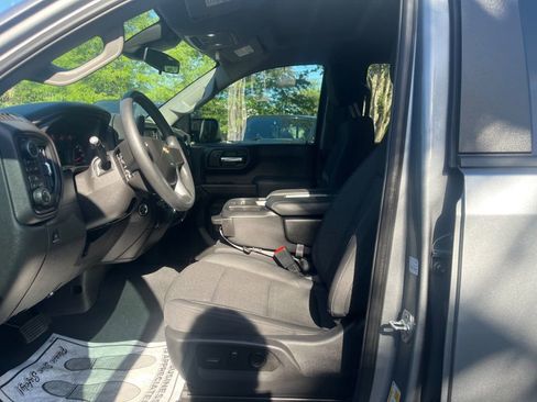 Used 2025 Chevrolet Silverado 1500 Custom AWD/4WD image 2