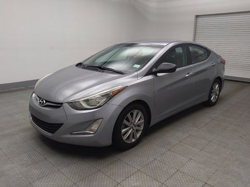 Used 2016 Hyundai Elantra SE w/ Option Group 02 image 2