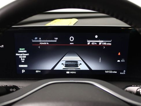 Used 2024 Nissan Ariya FWD image 7