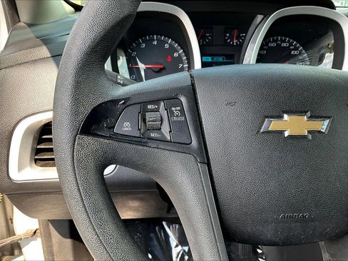 Used 2016 Chevrolet Equinox LS FWD image 11