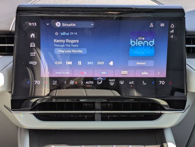 New 2026 Lincoln Nautilus Premier AWD/4WD image 17