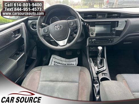 Used 2017 Toyota Corolla LE image 13